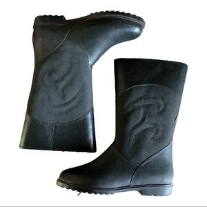 Girl’s Weatherguard Lined Boots, Size 3, Made in Canada.